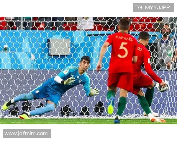 C罗签约的足球明星们如何改变了全球足球格局与商业价值