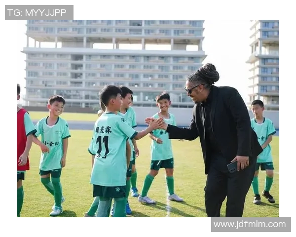 武汉三店学校足球明星崭露头角助力校园体育发展与青少年成长