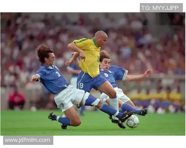 足球明星之家官网网址带你走进足球巨星的世界与精彩瞬间